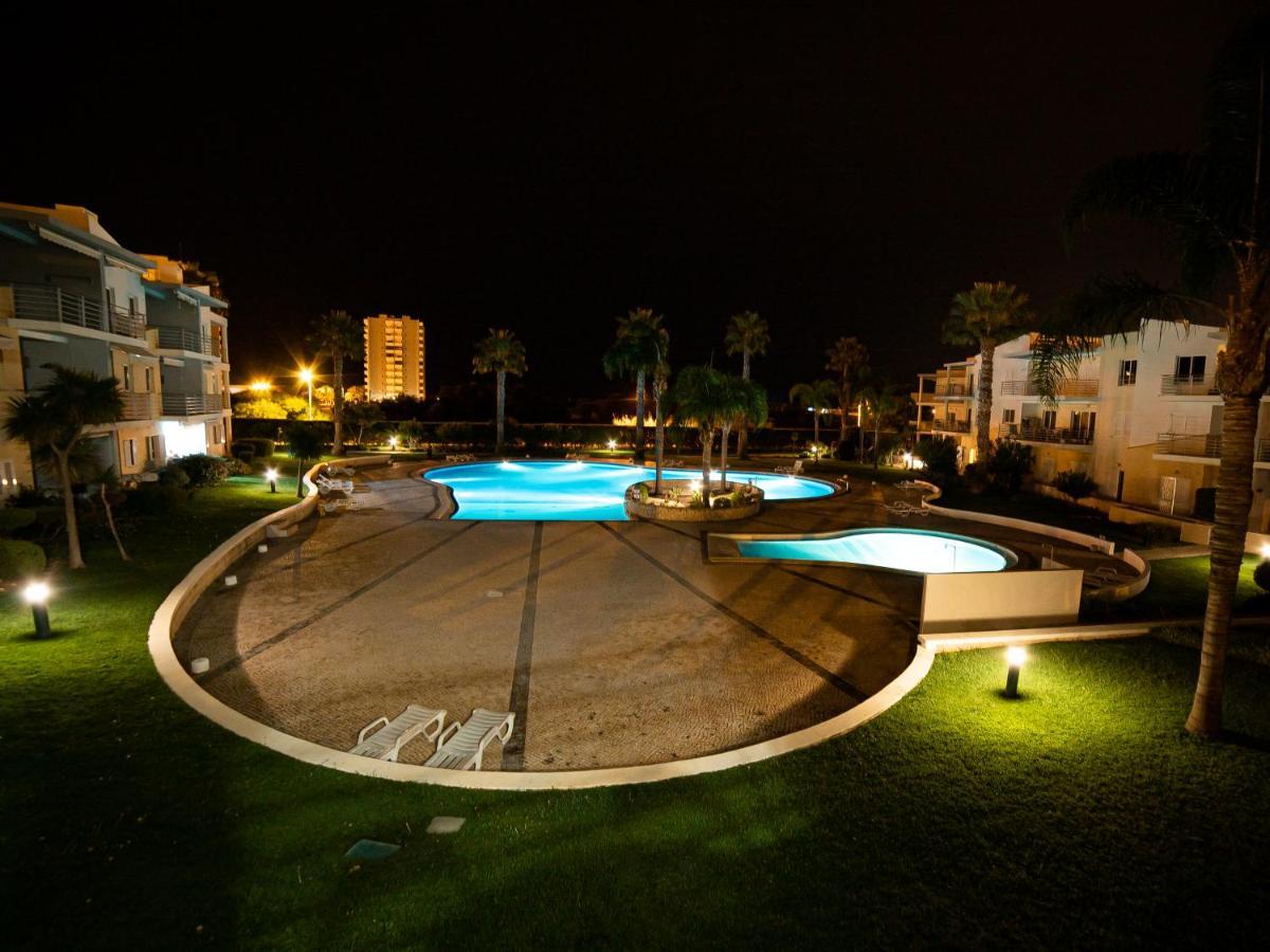 Portugal Rentals Vila Da Praia Apartments אלבור מראה חיצוני תמונה